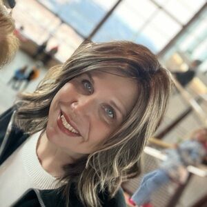 Meet your Posher, Stephanie